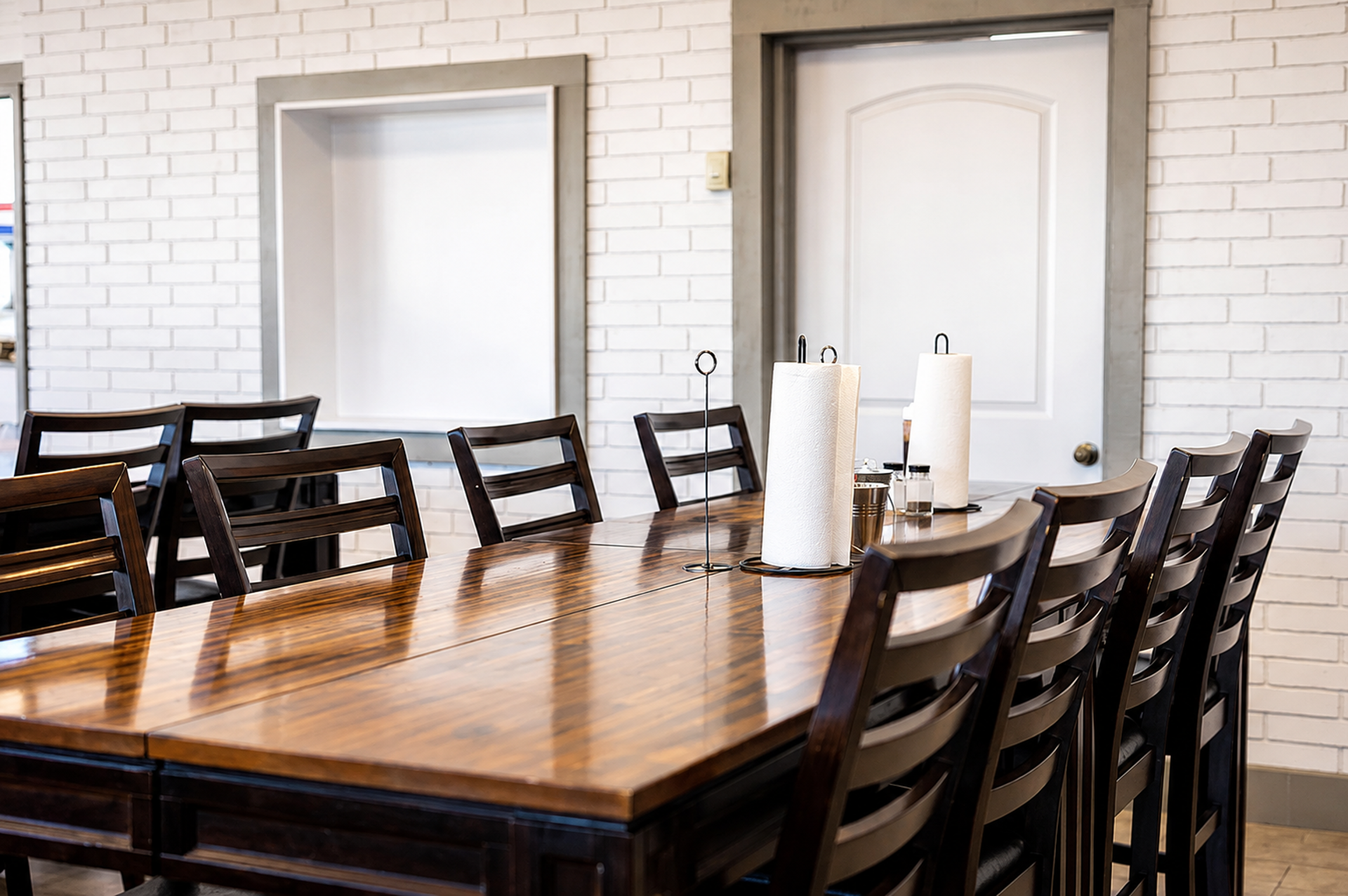 Welcome In: Good Food and Great Vibes Await